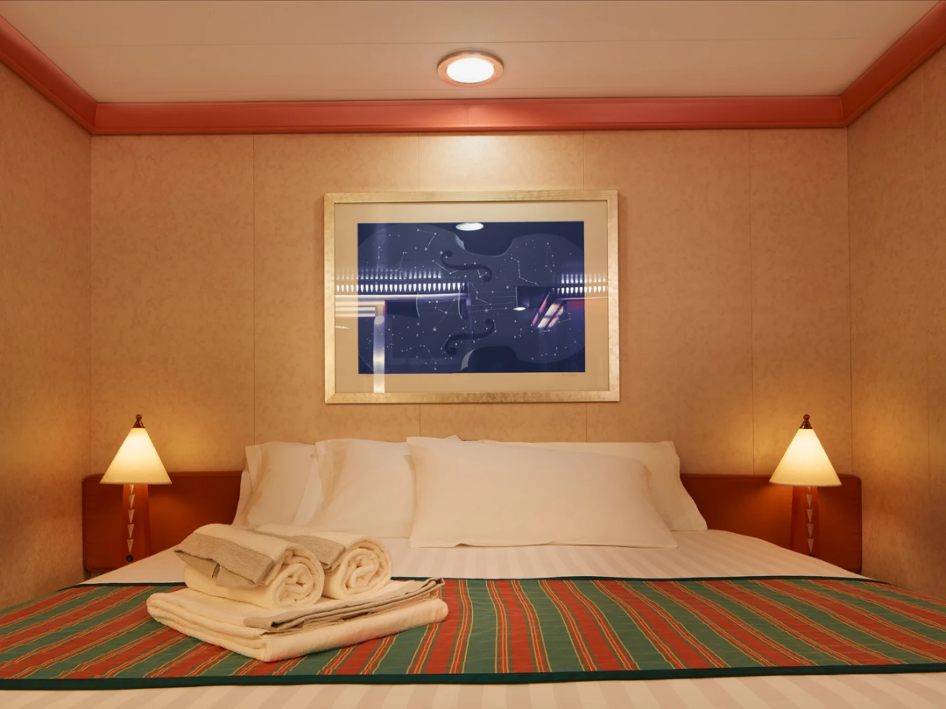 Camarote Interior — Crucero Salsa Fest